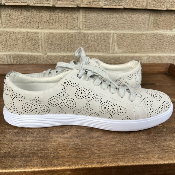 Cole Haan Women’s Grand OS Cream Paisley Perforated Sneakers Size 8 - Picture 4 of 8
